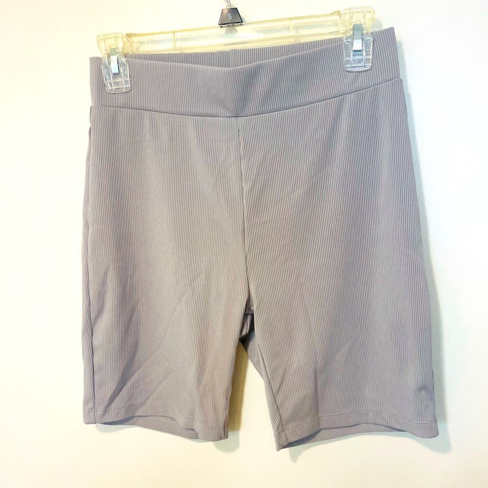 New shein taupe ribbed high rise biker shorts ladies athletic sz L
